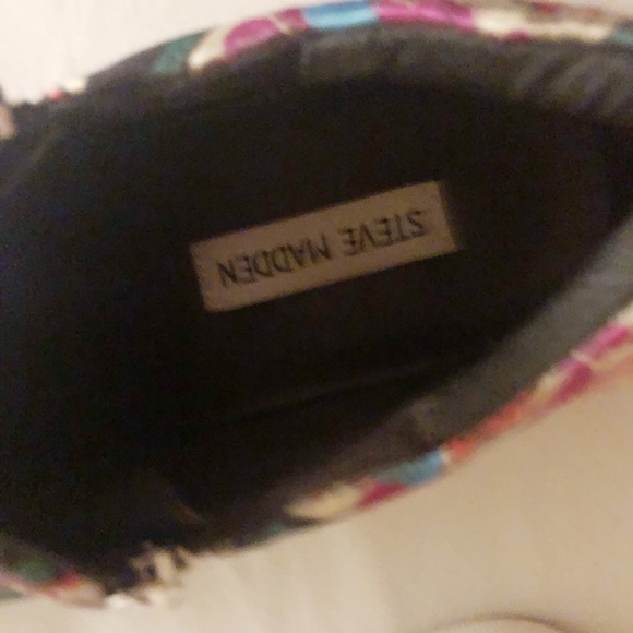 Steve Madden Shoes - Picture 3 of 5